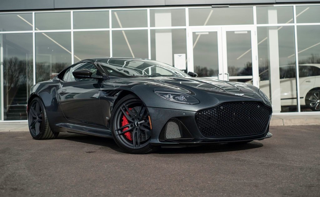 Астон мартин dbs superleggera